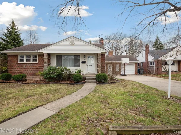 1 Raymond Ct, Dearborn, MI 48124