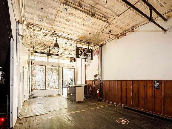 2nd image of 9 Bleecker St