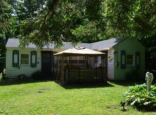 172 Wells Rd, Becket, MA 01223