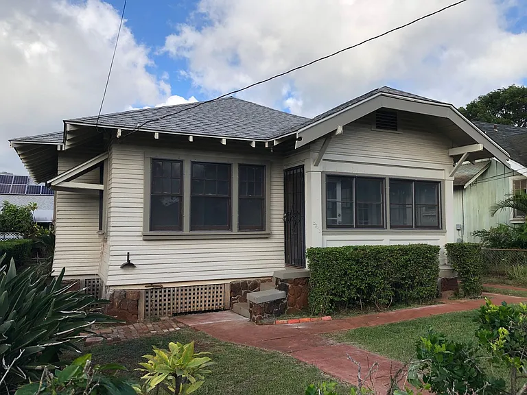 3340 Kaimuki Ave — Photo 1