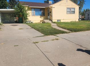 1514 Horseshoe Dr, Pueblo, CO 81001