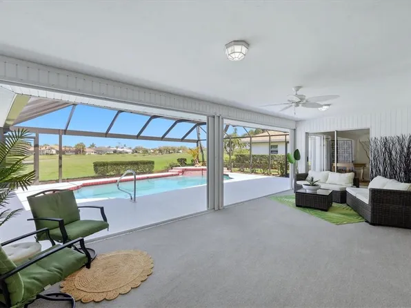 1511 Waterford Dr, Venice, FL 34292