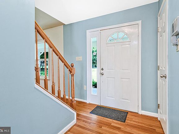 5th image of 5817 Magnolia Cir