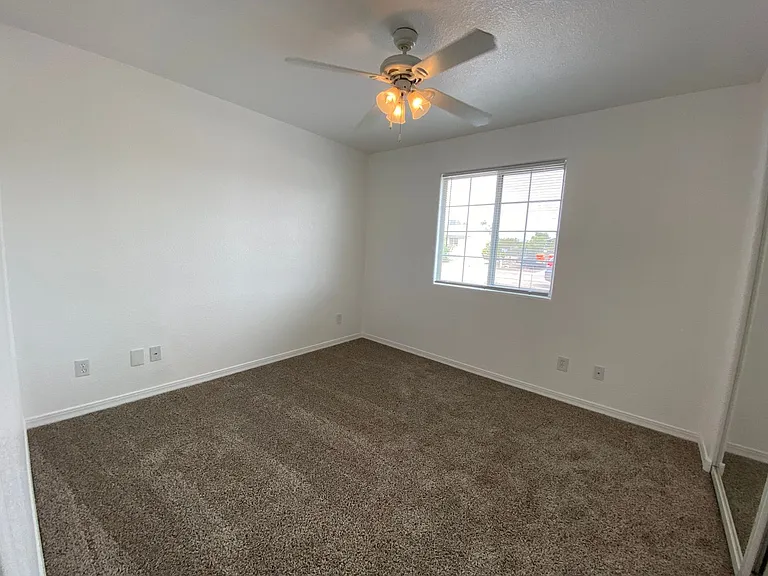 6582 W Hershey Way — Photo 23