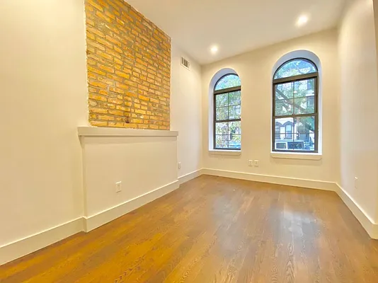 Rented by Doorway NYC, LLC | media 3