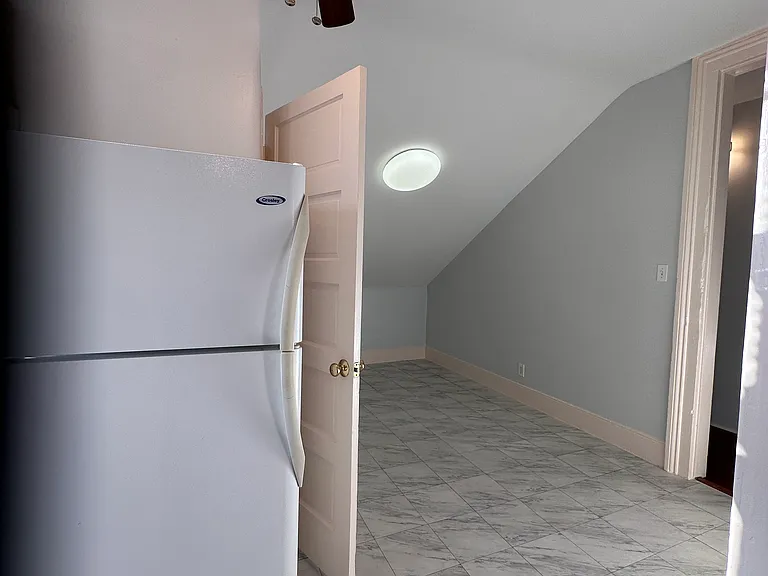 2333 Magazine St #8 — Photo 11