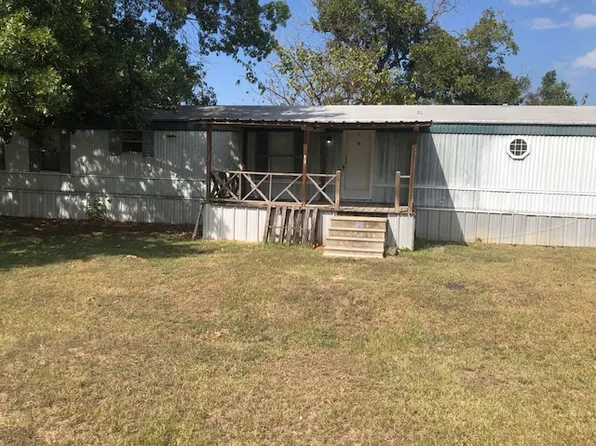 302 N Burnet St, Bremond, TX 76629