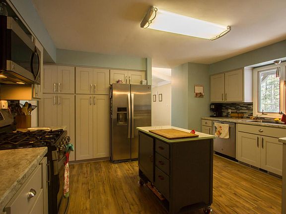 5th image of 7245 Leyton Dr SE