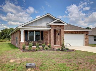 4770 Red Oak Dr, Milton, FL 32583