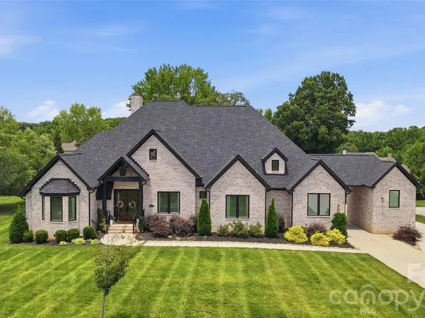 10035 Whispering Falls Ave, Mint Hill, NC 28227