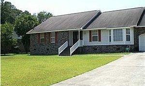 2nd image of 207 Lois Cir