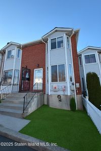34 Northfield Ct, Staten Island, NY, 10303