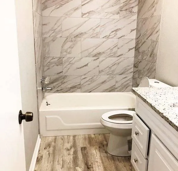 310 Lake Erie Dr — Photo 8
