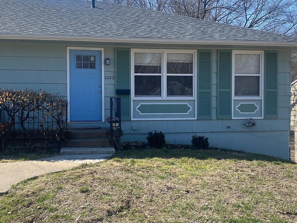 1st image of 2223 E 75th St