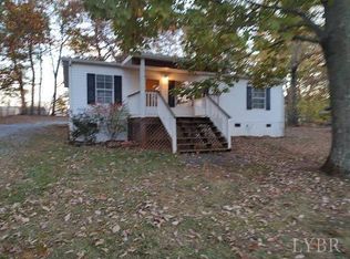 1052 Winn Dr, Moneta, VA 24121