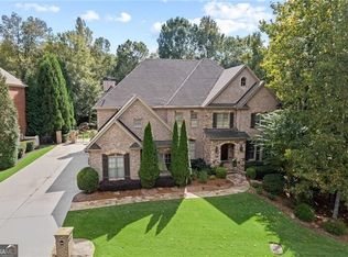 5090 Riverside Park Dr, Roswell, GA 30076