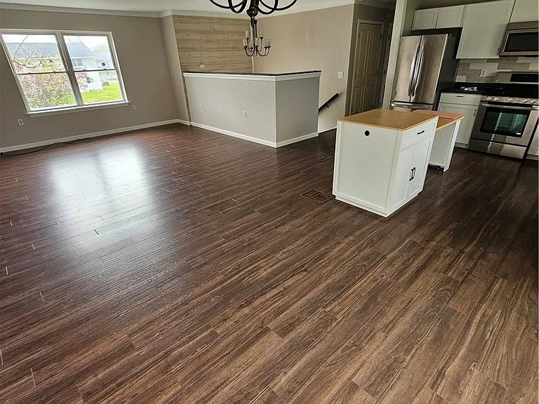 8127 Schell Ave — Photo 2