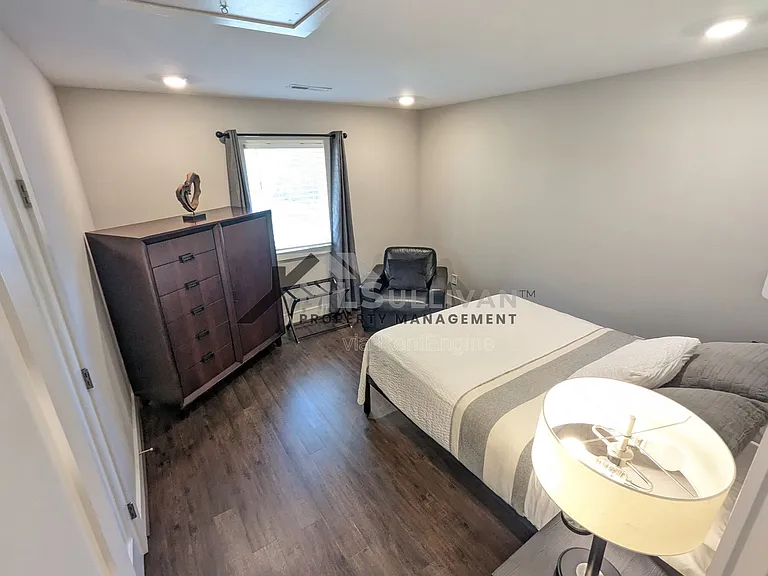 144 E Tryon St #5 — Photo 10