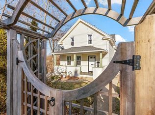 49 E Mountain St, Worcester, MA 01606