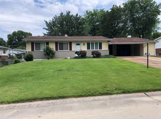 436 Terryville Dr, Saint Louis, MO 63125