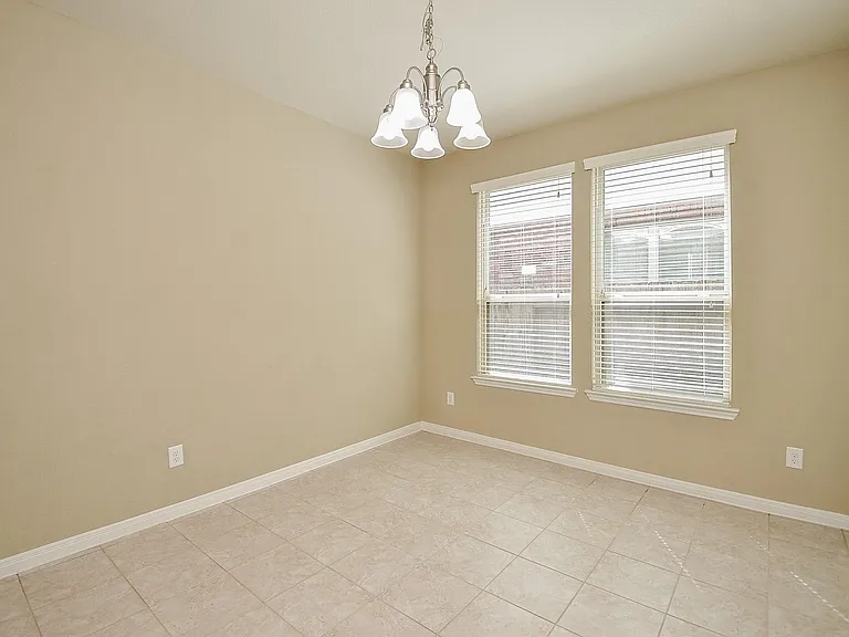 6418 Burgess Heights Ln — Photo 15