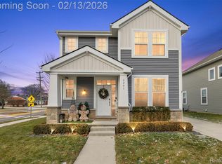 4201 Kent Rd, Royal Oak, MI 48073