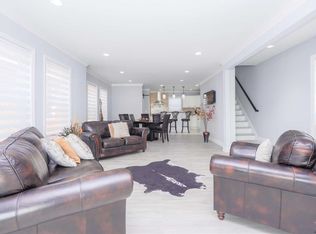 453 9th St, Fairview, NJ 07022