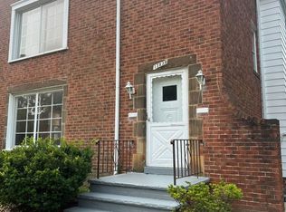 13830 Cedar Rd #2, University Heights, OH 44118