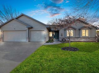 12 Springbrook Cercle Dr, Appleton, WI 54914