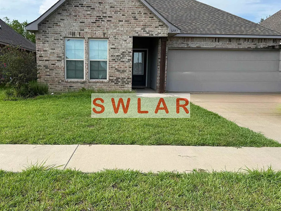 3299 Fairwood Ln