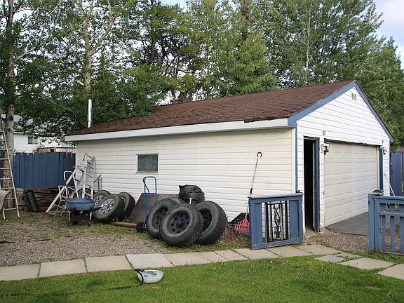 2nd image of 119 Spruce Ave