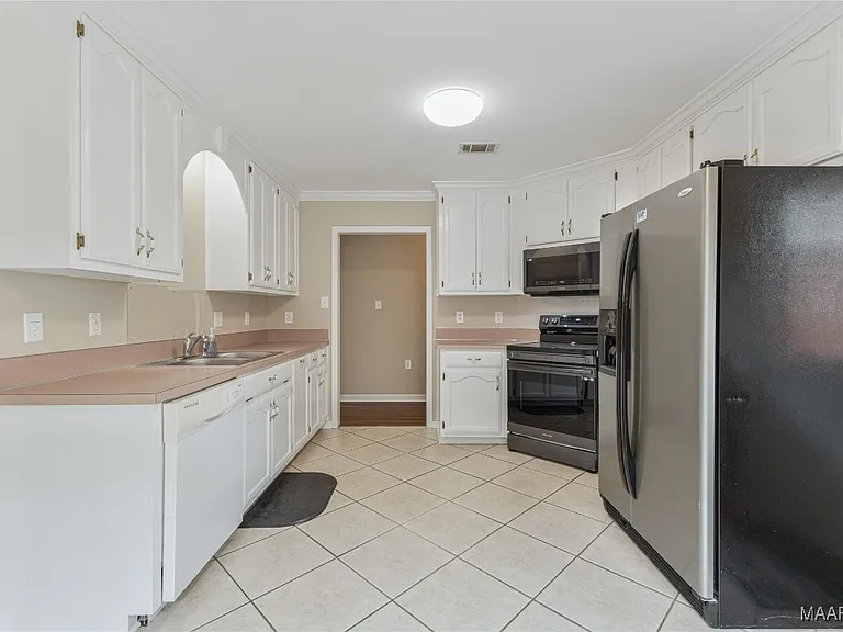 1703 Pebble Creek Dr — Photo 22