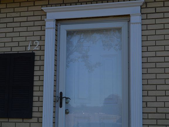 2nd image of 1219 Barcelona Dr APT 15