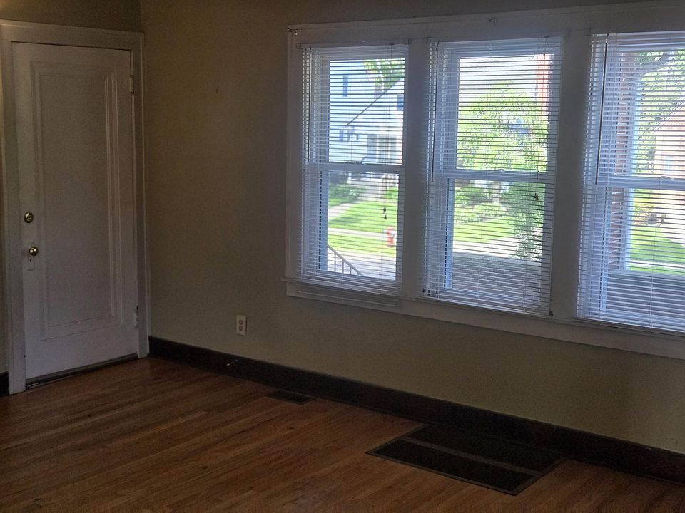 928 Maplegrove Ave, photo 6