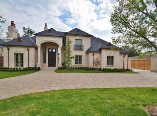 1800 Huntington Ave, Nichols Hills, OK 73116