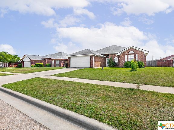 3rd image of 2404 Basalt Dr