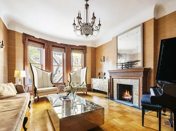 341 W 84th St, New York, NY 10024