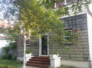 249 E Walnut St, Long Beach, NY 11561