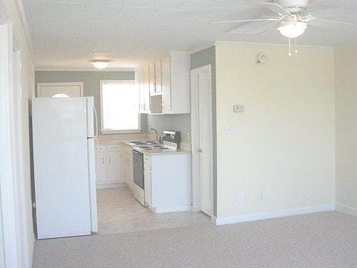 Kitchen/Living Area.