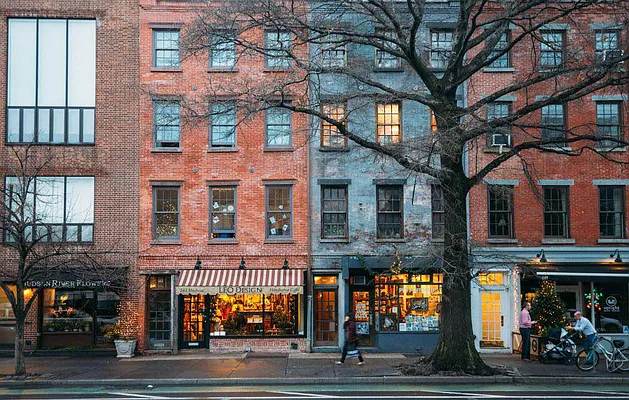 Rented by Compass | media 39