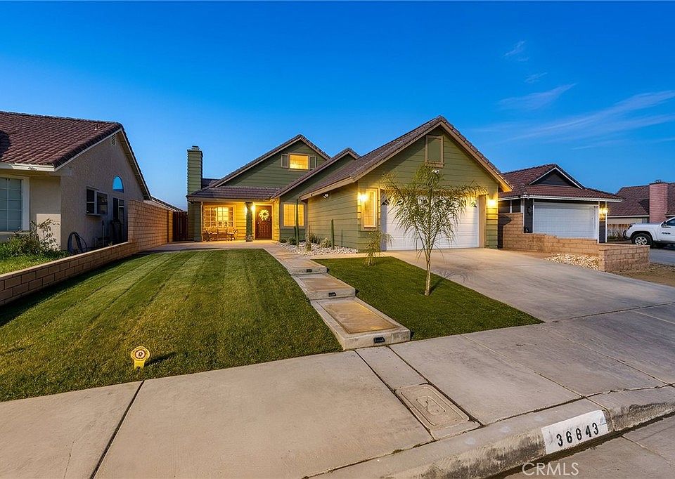 1st image of 36843 Hillcrest Dr