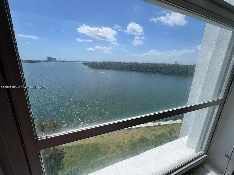 500 Bayview Dr #620 — Photo 25