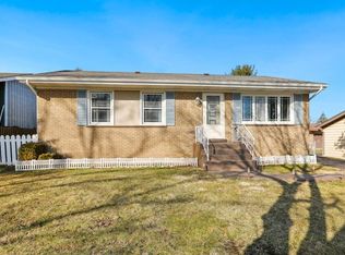 608 N Adele St, Elmhurst, IL