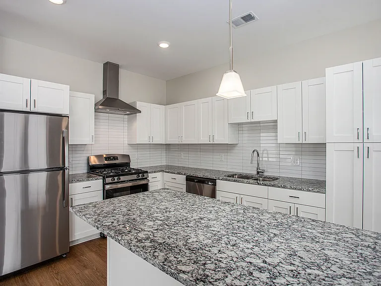 3454 Abbey Ave — Photo 6