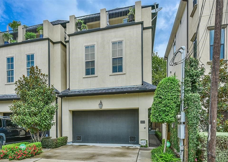 Gorgeous Mediterranean style home located in Cottage Grove.