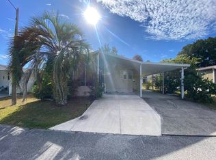 8990 W Forest View Dr, Homosassa, FL 34448