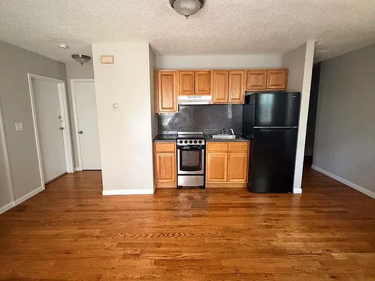 239 Fitch St #2C — Photo 4