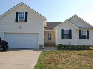 821 Cindy Jo Ct, Clarksville, TN 37040