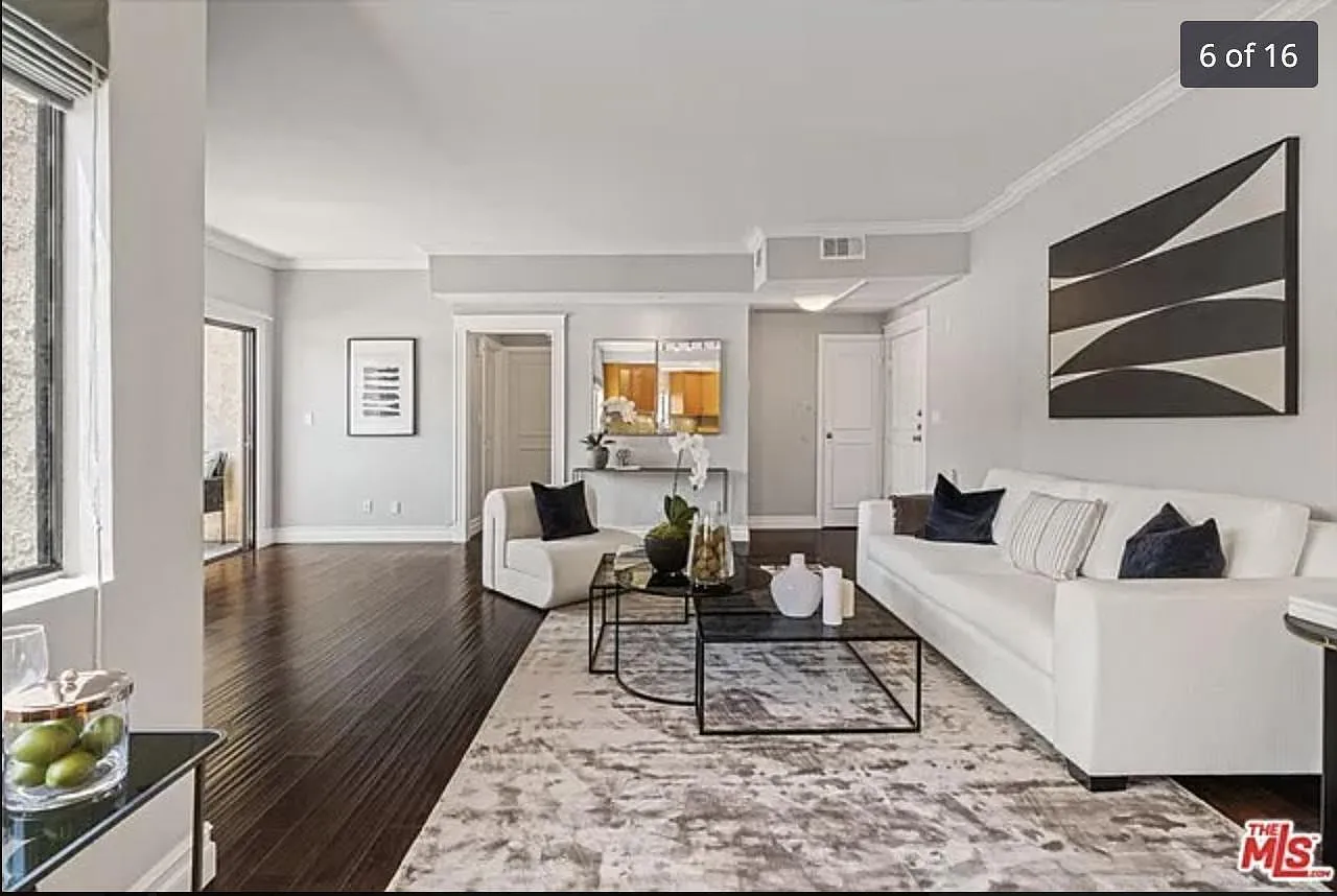 832 Palm Ave — Photo 2