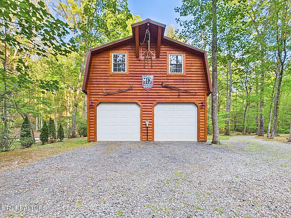 48th image of 113 Rivendell Ln